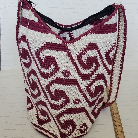 Crocheted Crossbody Shoulder Bucket Bag Maroon Cream Hobo Hippie Boho Handmade - Picture 8 of 10